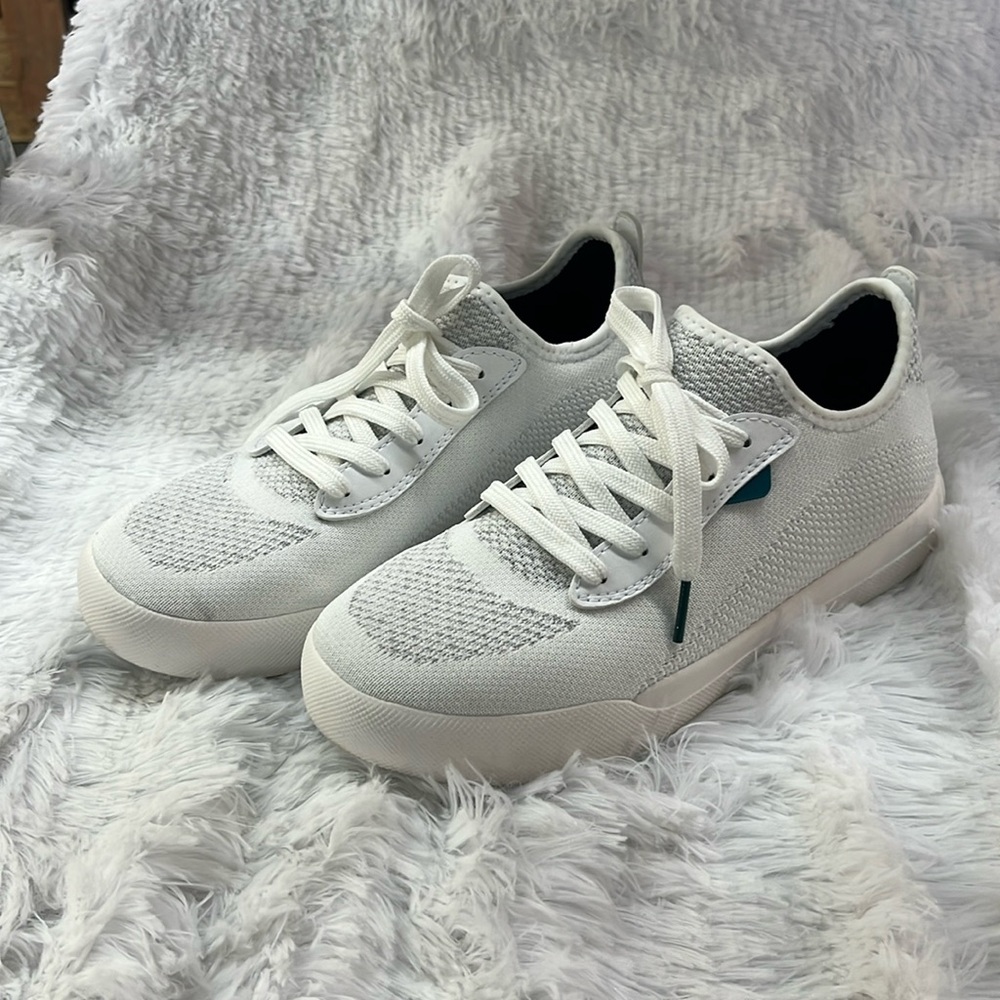 Vessi Weekend 1.5 Women's White Sneakers size 7